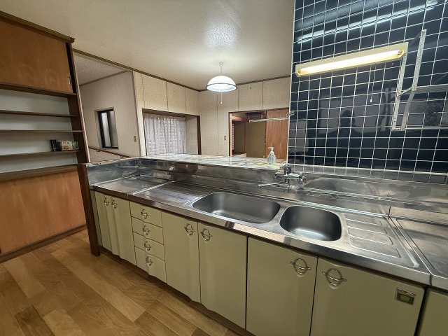 世知原町岩谷口戸建のキッチン