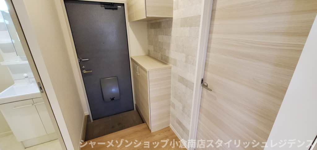 エスポワールホリⅡの玄関