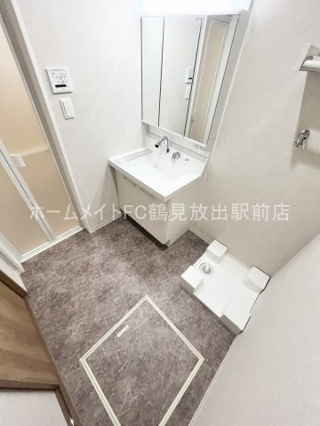 東大阪市稲田本町１丁目のアパートの洗面所