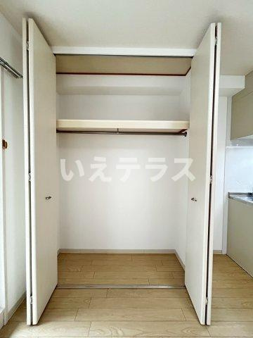 ラ・ウェゾン塚本通の収納