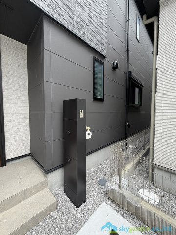 秦野市第2曽屋　新築戸建　全9棟5号棟の玄関
