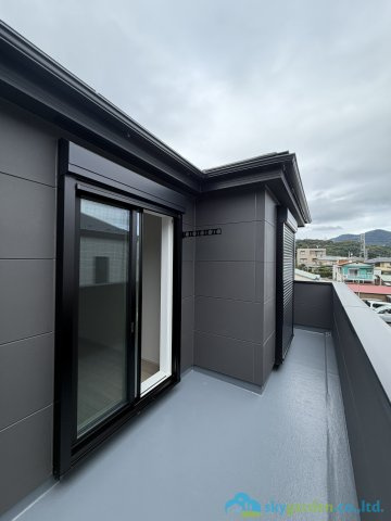 秦野市第2曽屋　新築戸建　全9棟5号棟のバルコニー