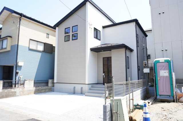 越谷市東越谷2丁目 新築分譲住宅 全2棟 2号棟の外観