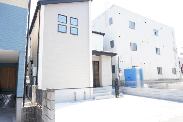 越谷市東越谷2丁目 新築分譲住宅 全2棟 2号棟の外観
