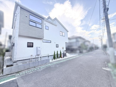 【前面道路含む現地写真】 | 海老名市国分寺台5丁目　新築戸建　全1棟
