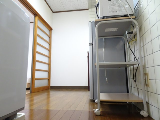 ホワイトベースのキッチン