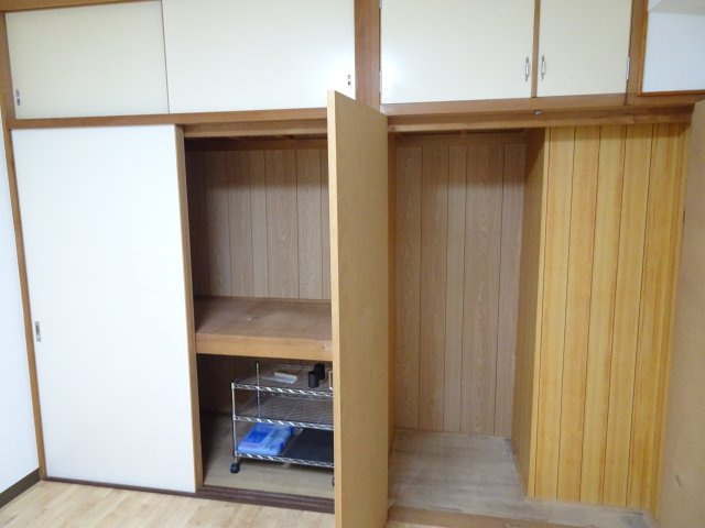 ホワイトベースの収納