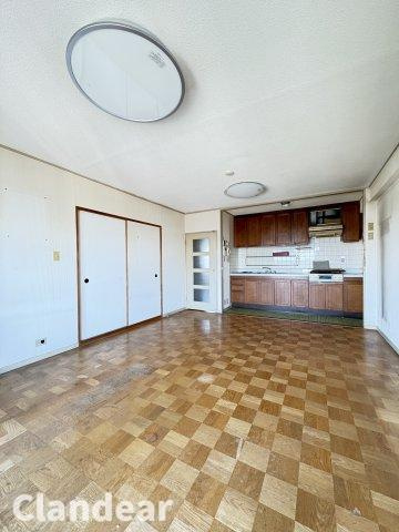 ボナハイツ中川Ａ棟の居間・リビング|ドキドキの新生活も、安心してスタート。ぴったりの住まいを見つけませんか？クランディアが一緒に住まい選びをサポートします‼　まずは、お気軽にお問合せください　＃クランディア