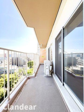 ボナハイツ中川Ａ棟のバルコニー|ドキドキの新生活も、安心してスタート。ぴったりの住まいを見つけませんか？クランディアが一緒に住まい選びをサポートします‼　まずは、お気軽にお問合せください　＃クランディア