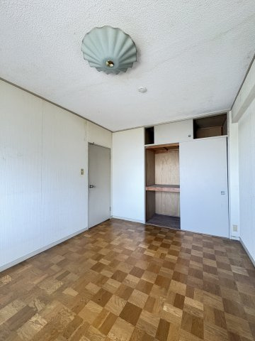 ボナハイツ中川Ａ棟のエントランス|ドキドキの新生活も、安心してスタート。ぴったりの住まいを見つけませんか？クランディアが一緒に住まい選びをサポートします‼　まずは、お気軽にお問合せください　＃クランディア