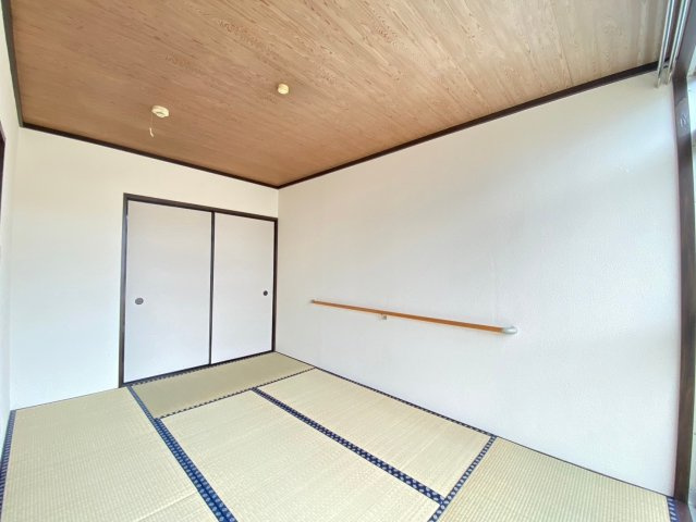 【寝室】