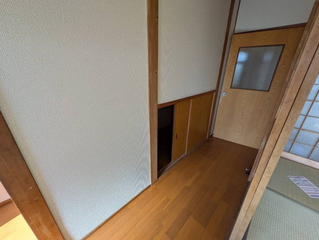山手5丁目貸家の収納