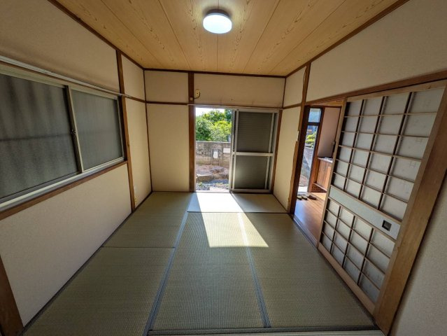 山手5丁目貸家の寝室
