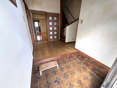 【玄関】 | 中古一戸建　高知市竹島町
