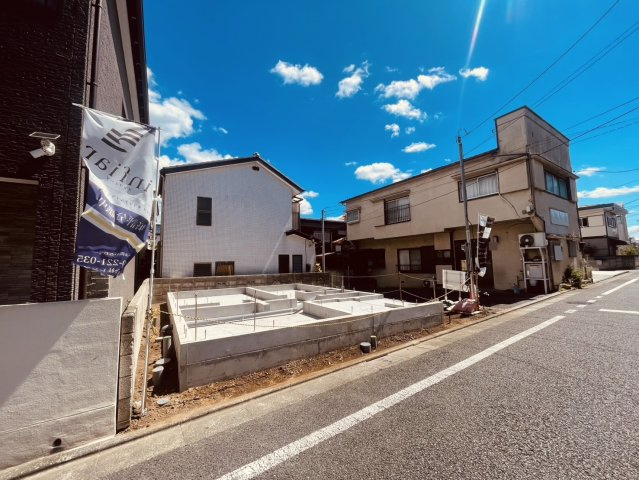 【外観】 | ～インフィーア Vol.78　練馬区南大泉６丁目　ブランド新築戸建て～  | 【建築中】陽当たりも良好で周辺環境も充実のエリアです