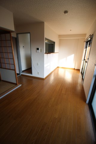 【居間・リビング】 | メゾンイーストサイド