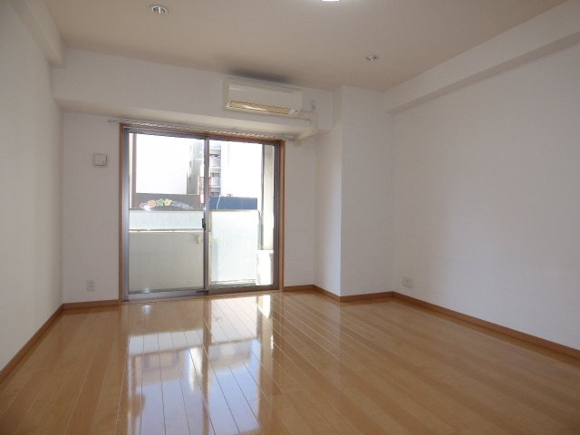 WILLDO松屋町の居間・リビング