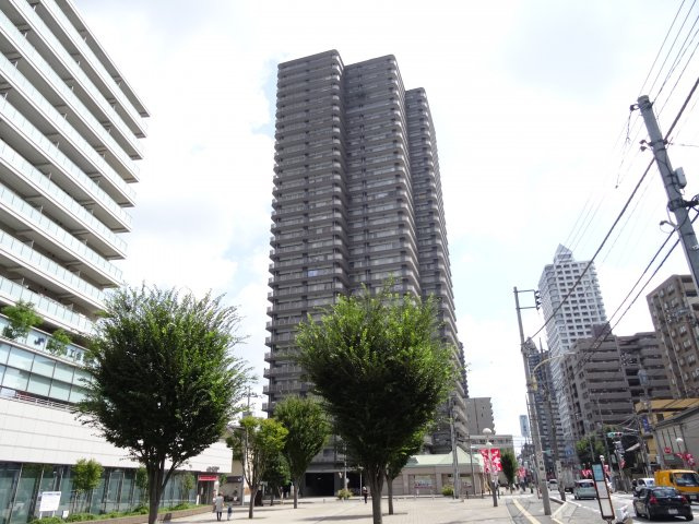 フォーラスタワー所沢の外観|総戸数348戸、平成12年築のタワーマンションです。