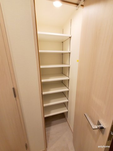 プレサンス神崎川ファインブレス　仲介手数料無料の収納
