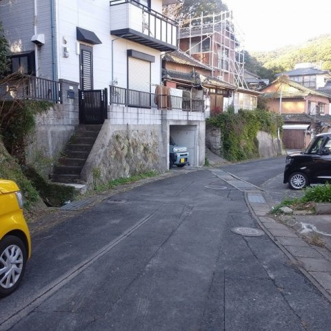 神島町中古戸建の前面道路含む現地写真