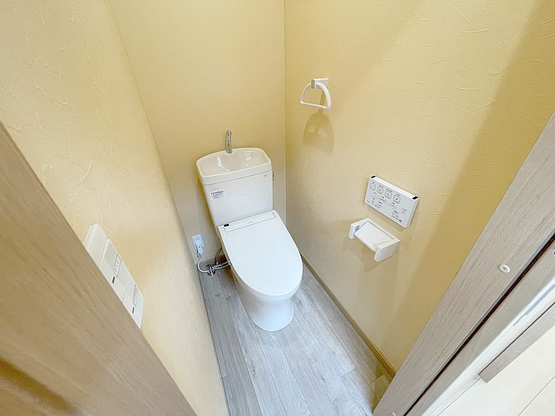 川棚町百津郷新築建売一戸建のトイレ