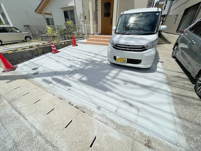 川棚町百津郷新築建売一戸建の駐車場