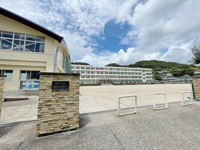 川棚町百津郷新築建売一戸建の周辺