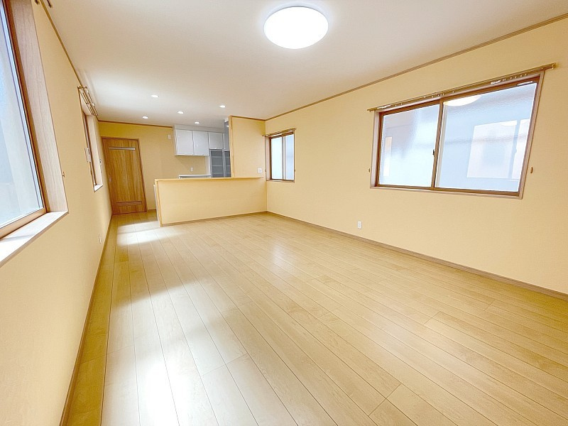 川棚町百津郷新築建売一戸建の居間・リビング