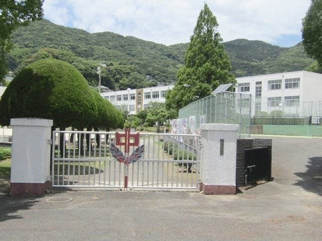 春日町売土地の周辺