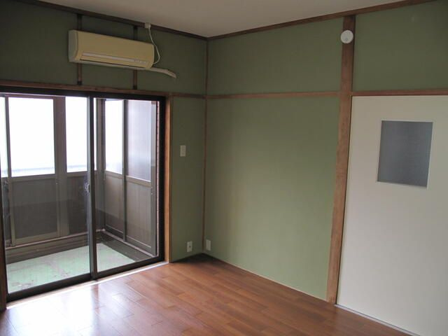 ファミールカワセ