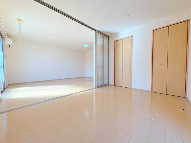 ベルビー宝塚の居間・リビング
