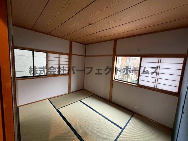 池田1丁目戸建　賃貸の和室|日本らしい落ち着いた雰囲気の和室です