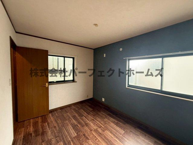 池田1丁目戸建　賃貸の洋室|明るい洋室です