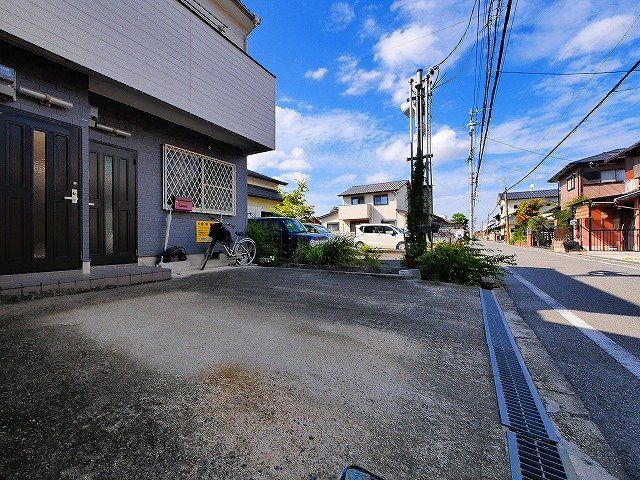サクラホーム郡山の駐車場|カースペースがあります