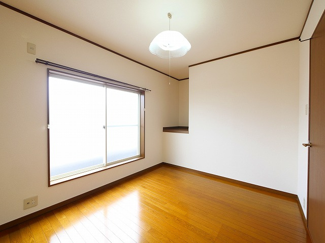 サクラホーム郡山の洋室|個人の部屋や寝室として使える洋室です