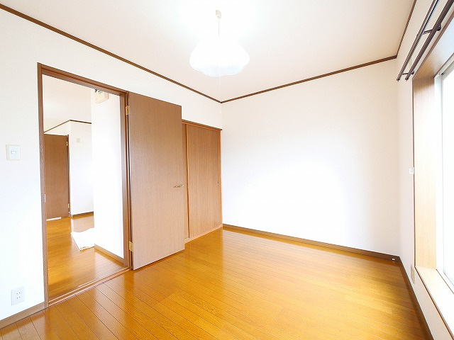 サクラホーム郡山の寝室|落ち着いて過ごせるお部屋なので、寝室にいかがでしょうか