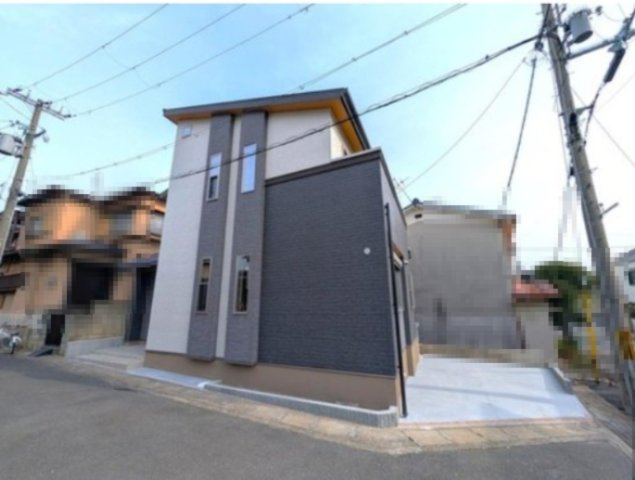 向日市鶏冠井町東井戸の前面道路含む現地写真|南側前道幅員約4.0ｍ、接道約3.9ｍ。