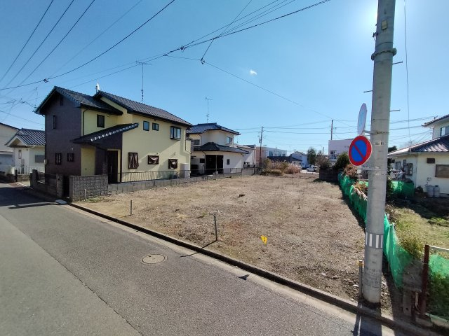 いわき市小名浜西町　売地の前面道路含む現地写真