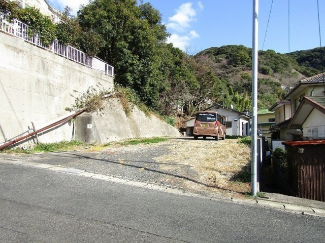 黒髪町住宅用地の前面道路含む現地写真