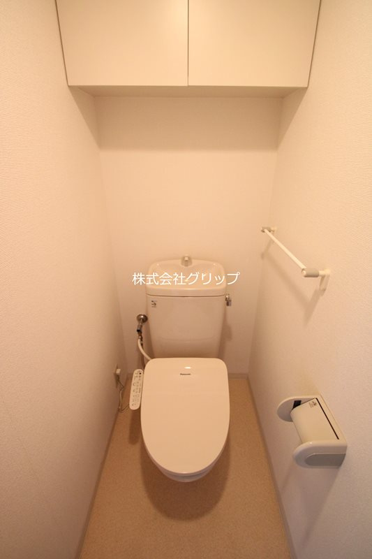 ネオマイム横浜阪東橋弐番館のトイレ