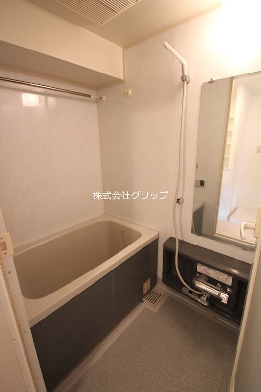 ネオマイム横浜阪東橋弐番館の浴室