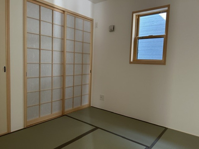 【和室】 | 君影町５丁目　新築戸建 | 和室約4.5帖　客間としてもお使いいただけます。