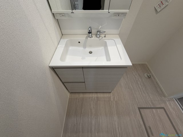 厚木市戸室6期　新築戸建　全2棟2号棟の独立洗面台
