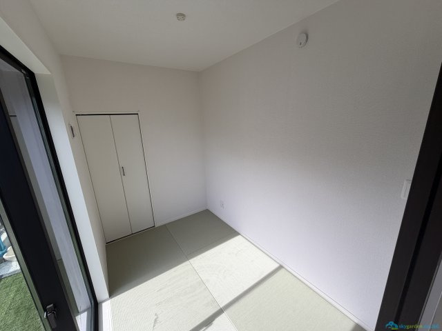 厚木市戸室6期　新築戸建　全2棟2号棟の洋室