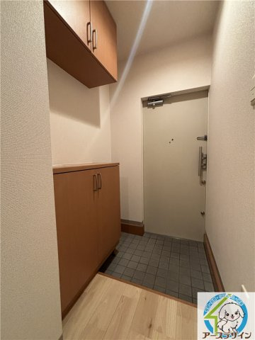 ソレアード本荘壱番館の玄関