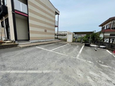 ラパンの駐車場