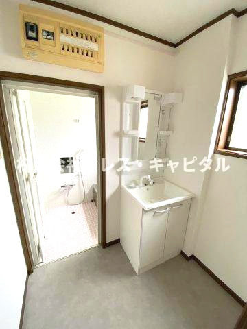 平塚市紅谷町戸建