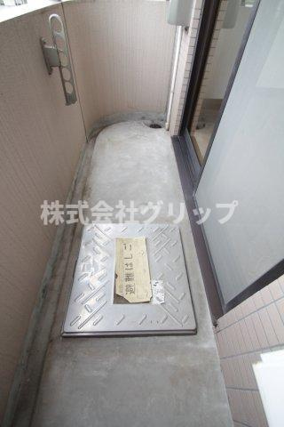 グリフォーネ横浜・西口のバルコニー
