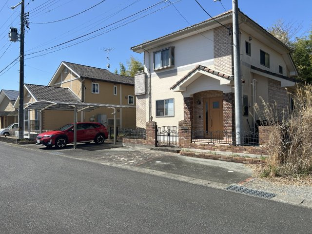 双葉郡富岡町本岡字新夜ノ森 中古住宅 4LDK 陽当たり良好！ 不動産プラスの前面道路含む現地写真
