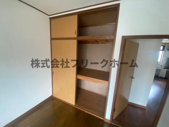 三鷹市井口３丁目のアパートの収納